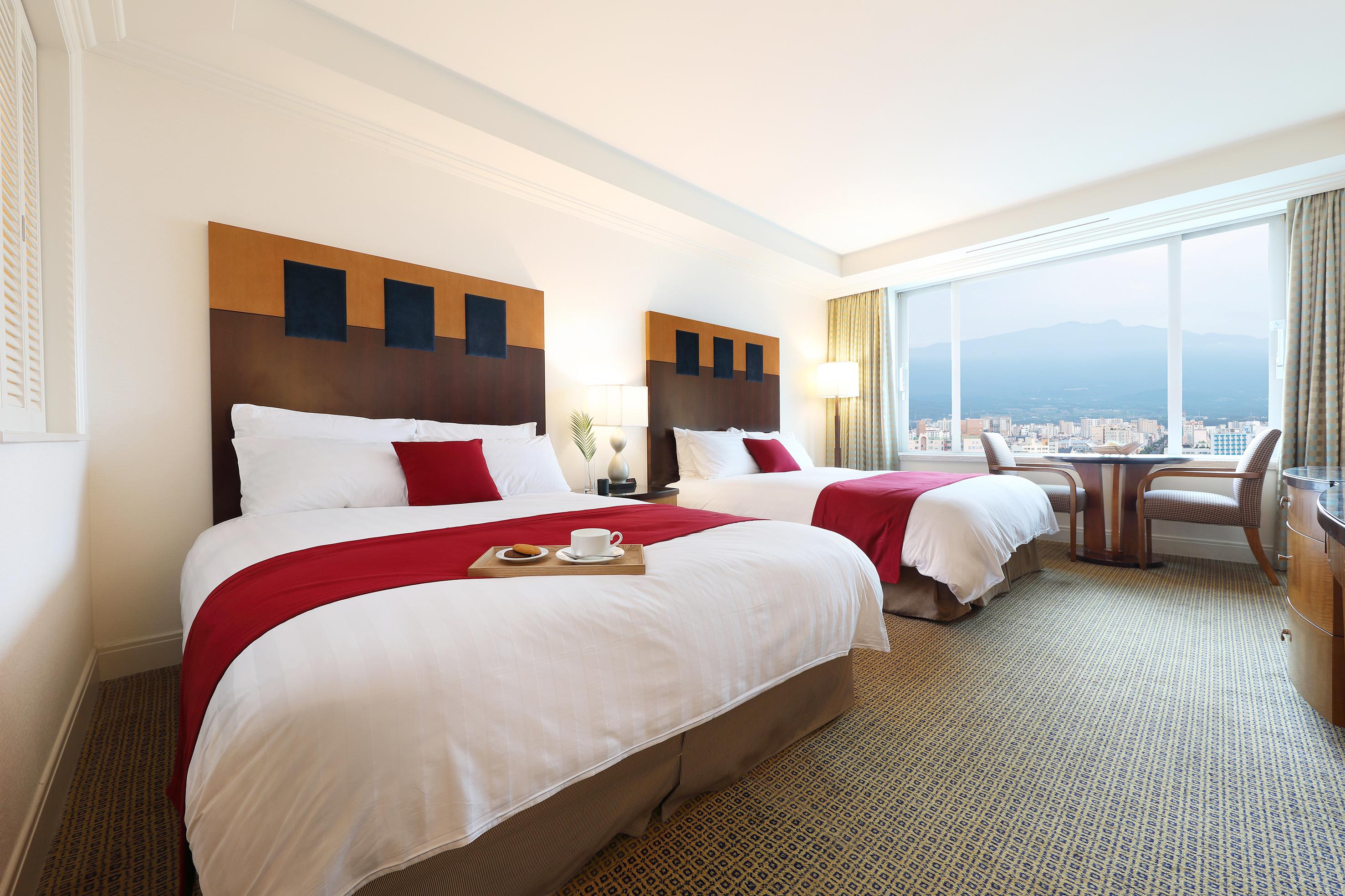 מלון Ramada Plaza By Wyndham Jeju Ocean Front מראה חיצוני תמונה